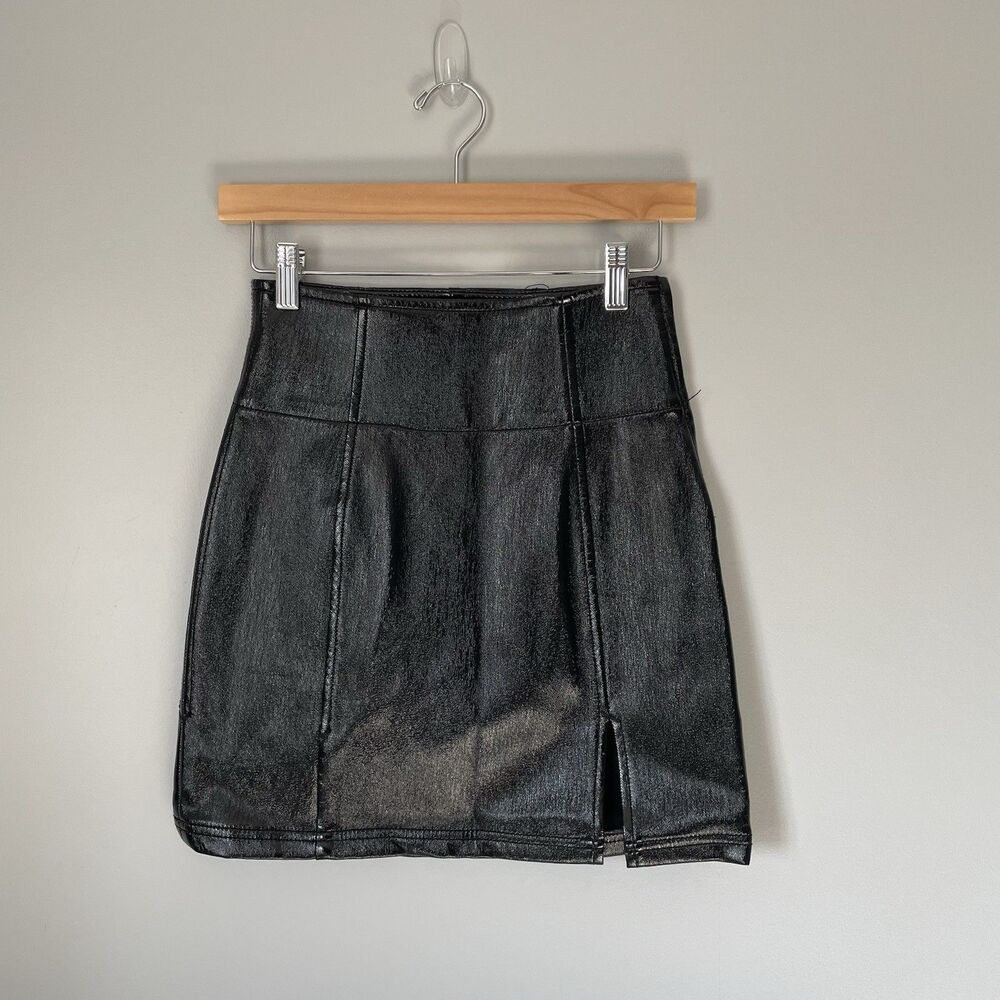 Free People Holding onto a Dream Faux Leather Glossy Mini Skirt Black Size 0